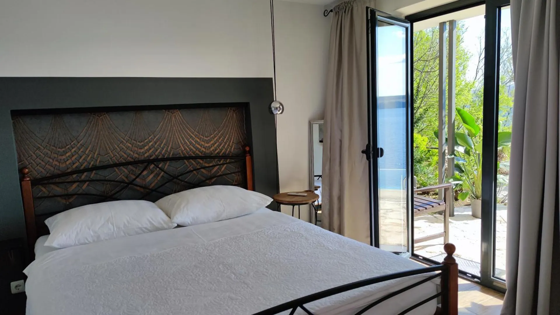 Holiday home Artistic Beach House With Pool Jadranovo