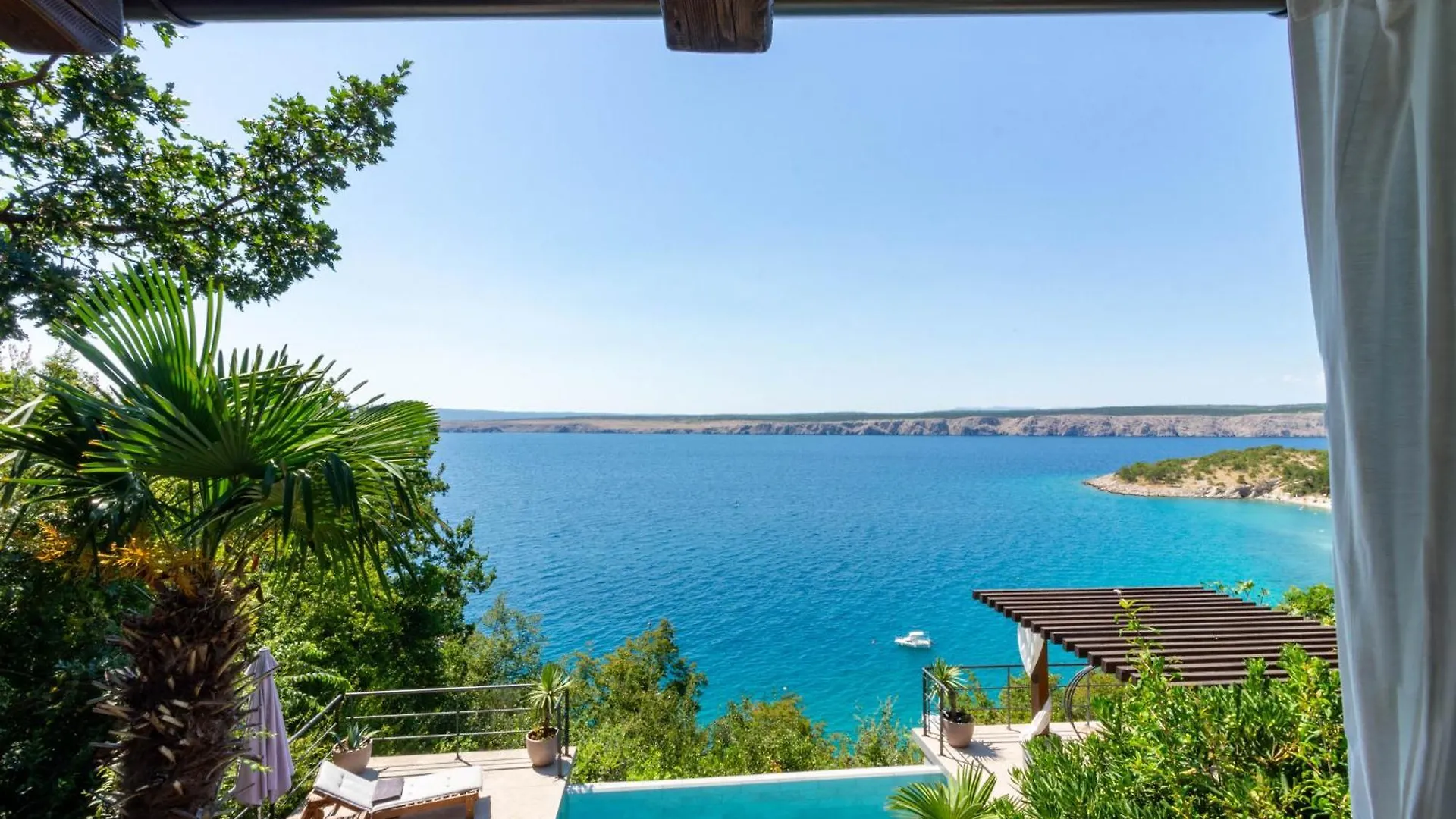 Holiday home Artistic Beach House With Pool Jadranovo