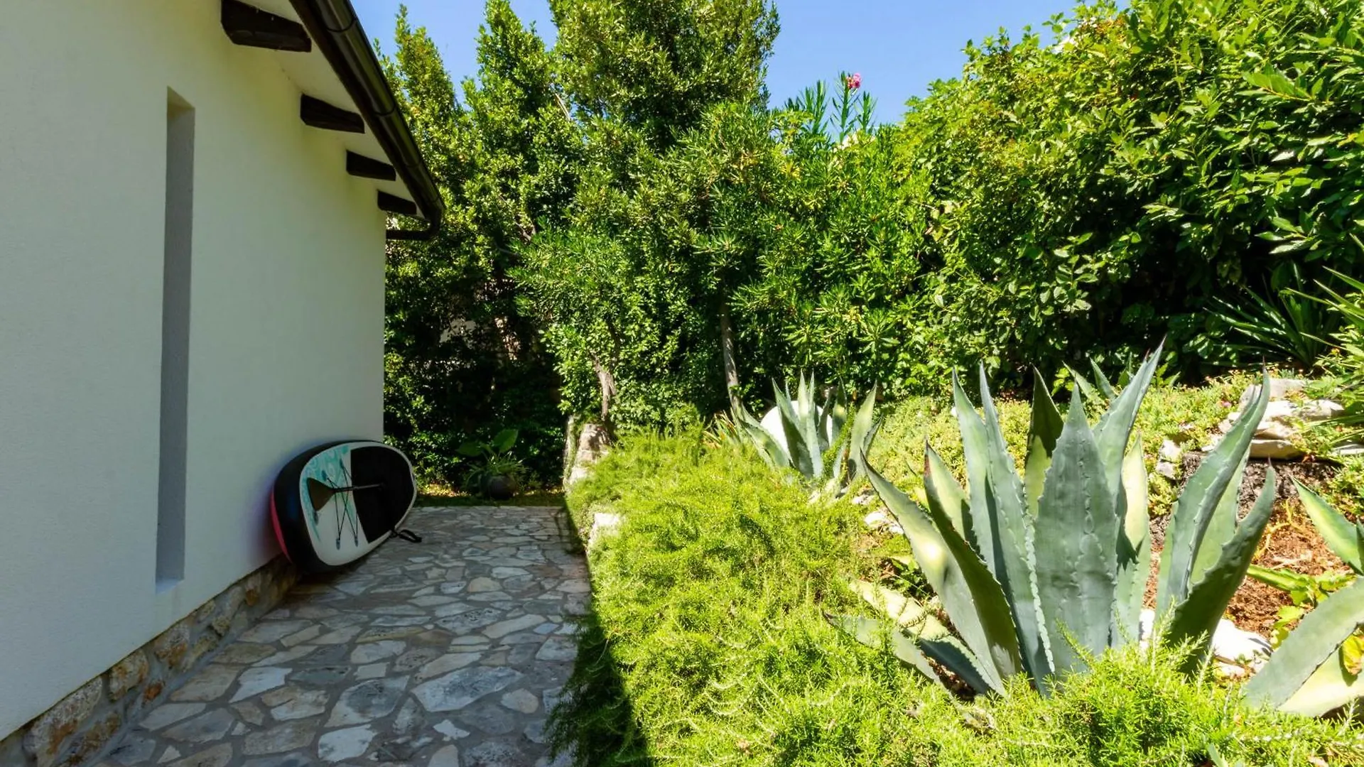 Artistic Beach House With Pool Jadranovo 0*,
