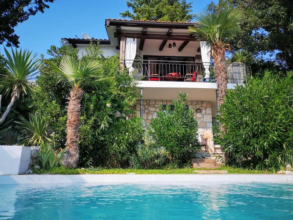 Artistic Beach House With Pool Jadranovo 0*,